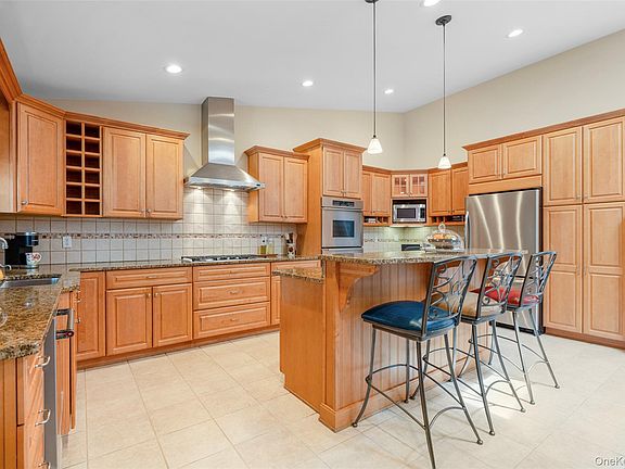 5th image of 5 Oakridge Road