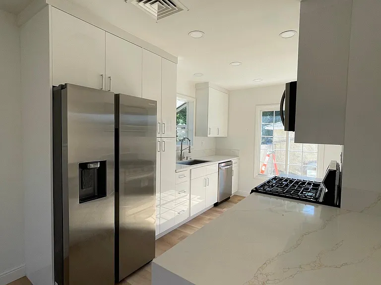 7721 Chimineas Ave — Photo 5