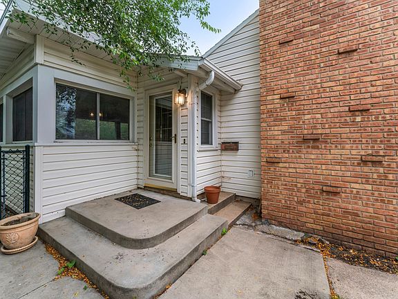 3rd image of 1513 Durand Ct SE