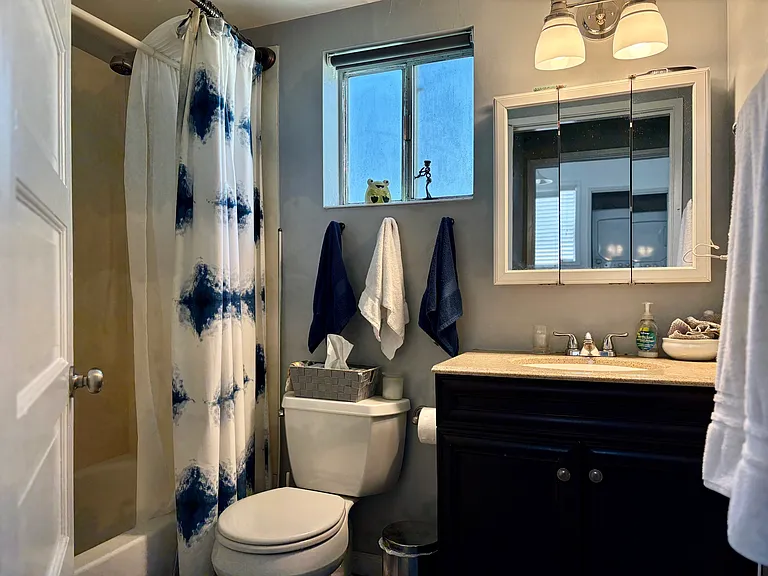 115 Coombs St — Photo 12