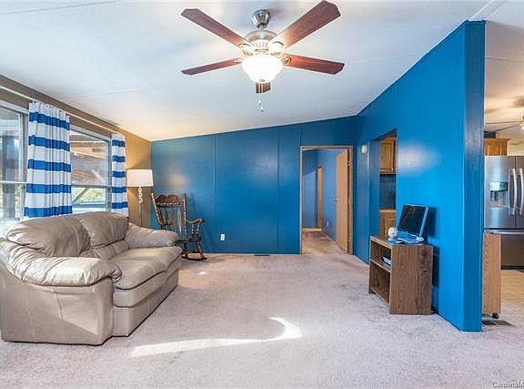 4th image of 58 Skyway Summitt Dr