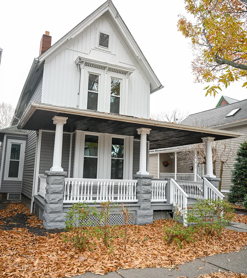 2 bed, 1.5 bath, 2134 sqft, $1,750 — Photo 2