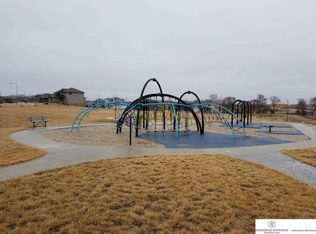 1703 S 207th St, Elkhorn, NE 68022