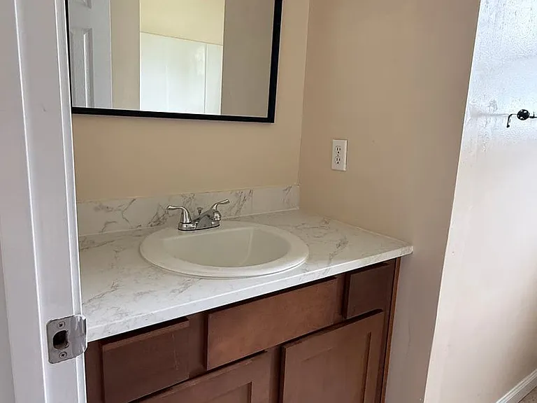 4069 Chadwyck Dr — Photo 8