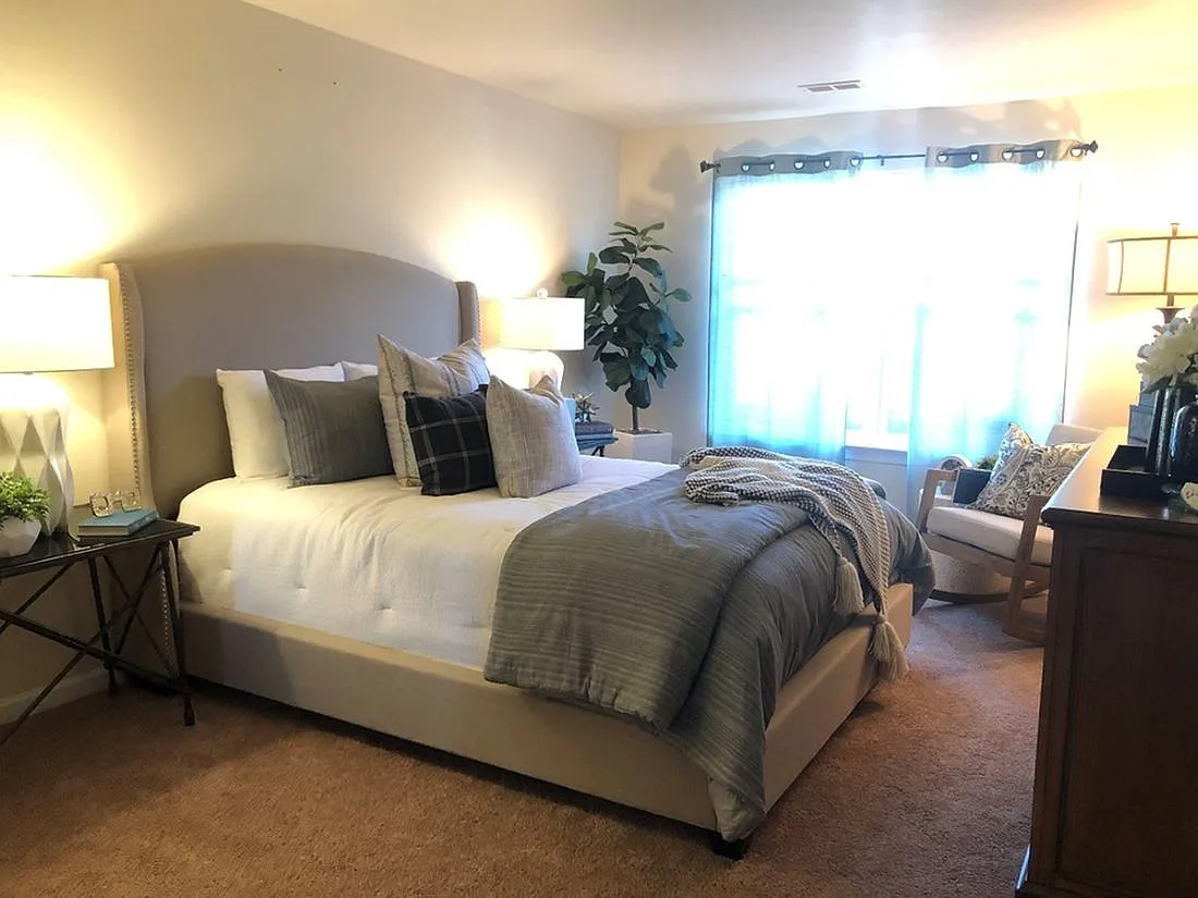 The Villas of Castleton Apartments — Photo 4
