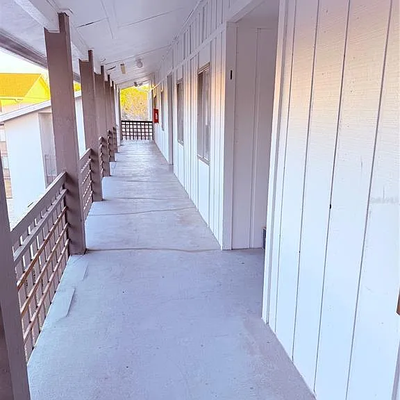 6519 W Newberry Rd #211 — Photo 2