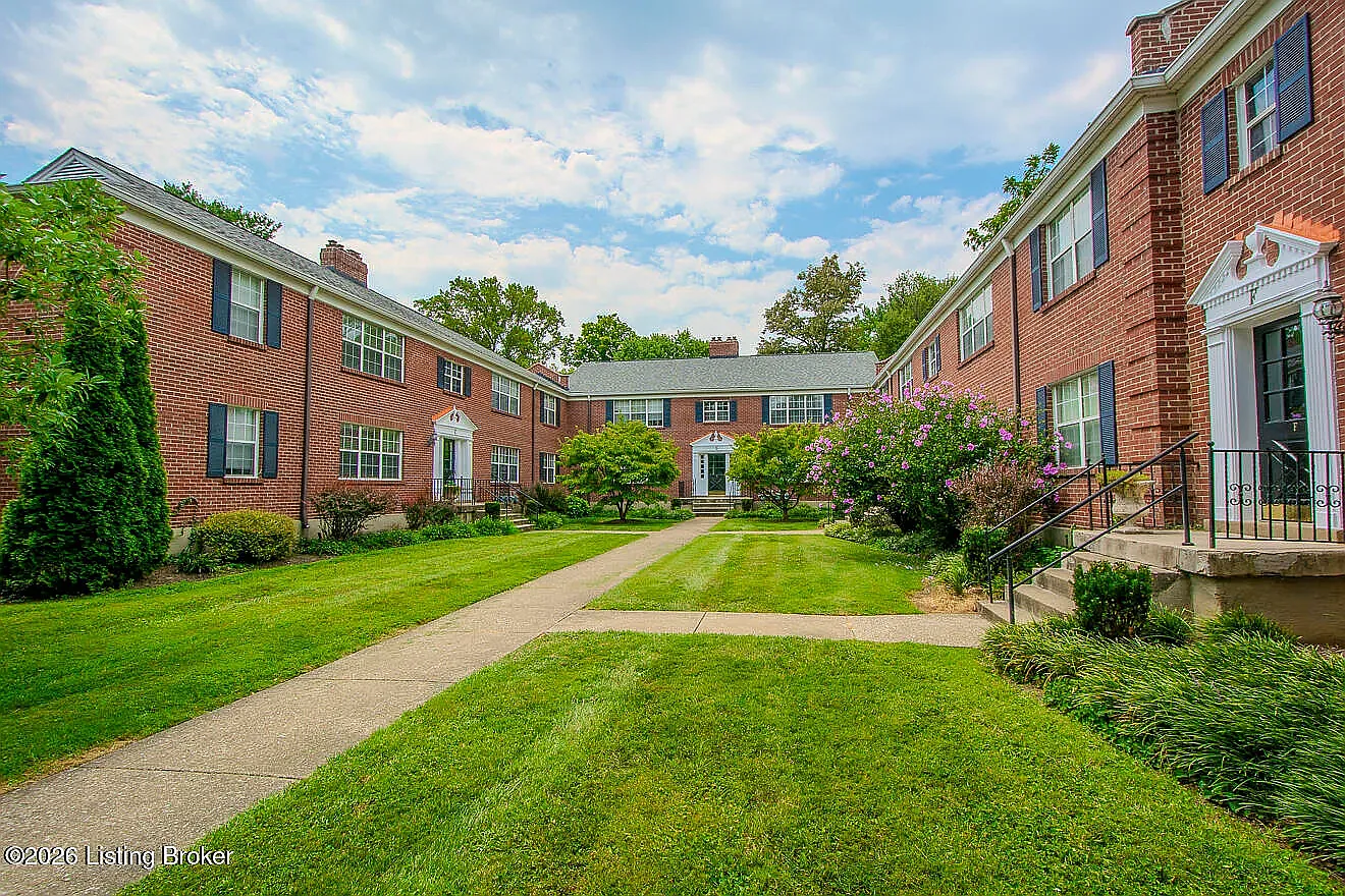 2 bed, 750 sqft, $1,300 — Photo 2