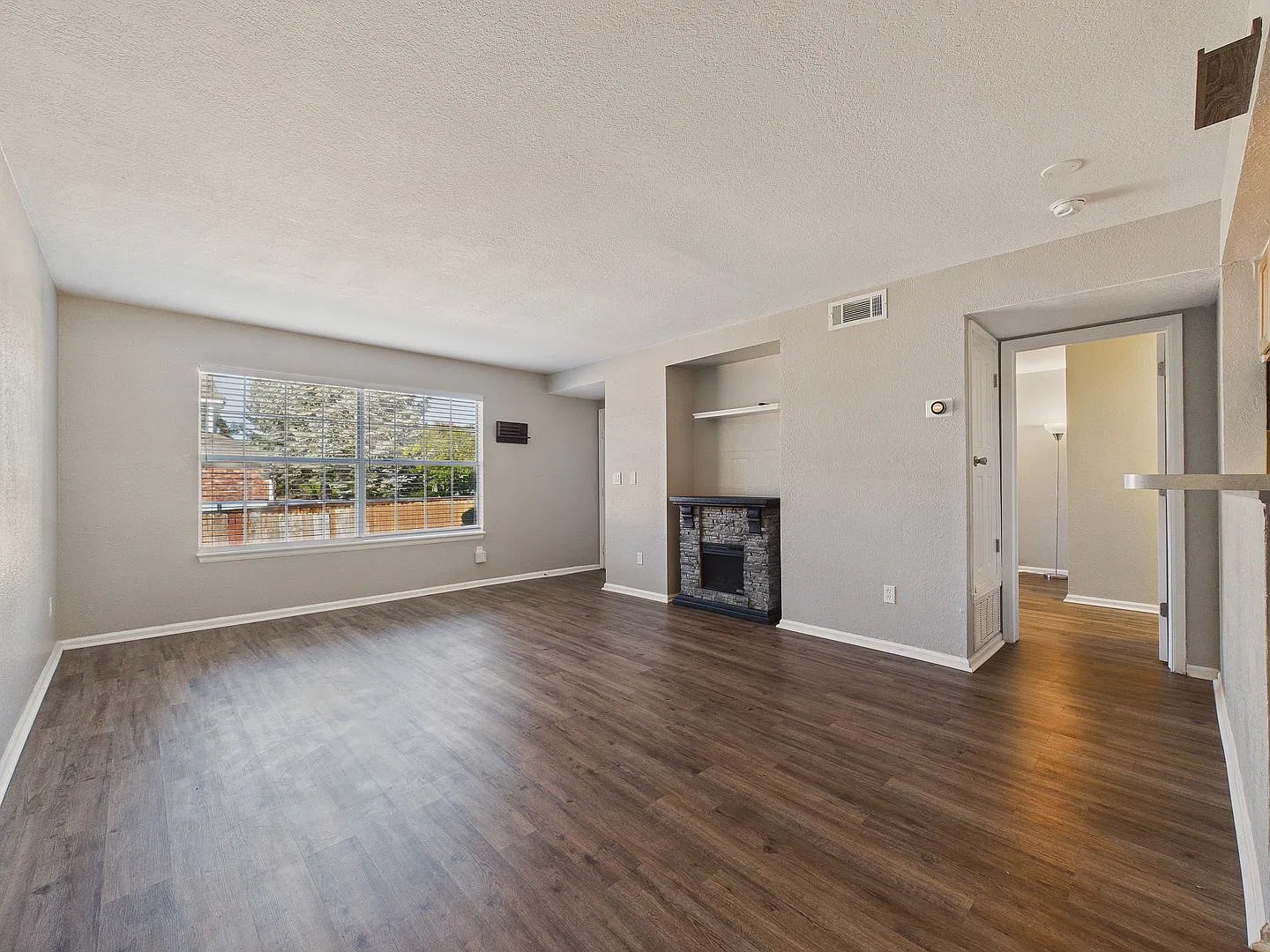 Come see this gorgeous apartment in the Denver Tech Center! — Photo 4