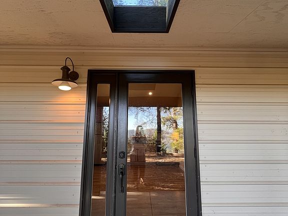 3rd image of 19818 Scotts Flat Rd