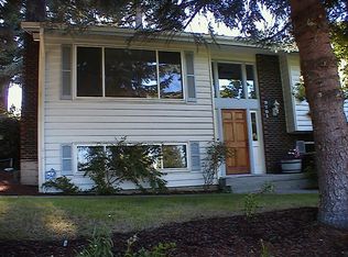 9701 17th Ave NE, Seattle, WA 98115