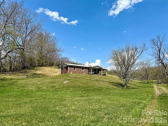 2nd image of 637 Fletcher Martin Rd