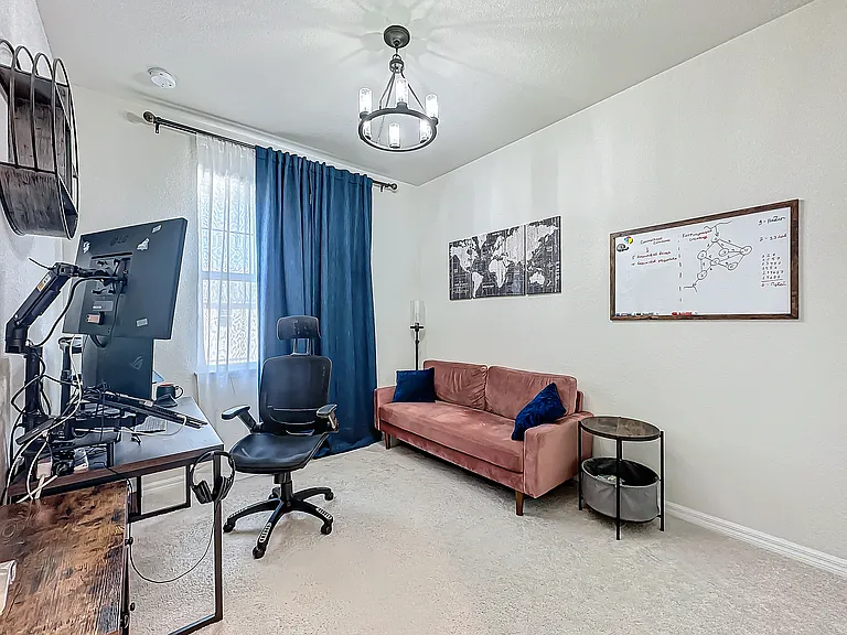 1240 Eucalyptus Dr — Photo 10