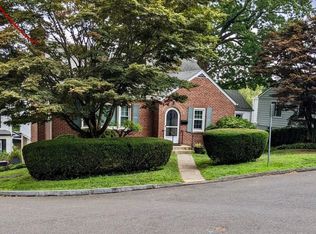 20 Highland Rd, Greenwich, CT 06830