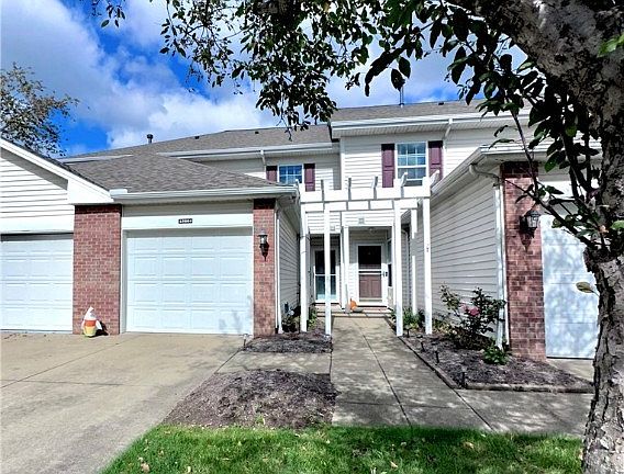 2nd image of 15804 Foxglove Ln