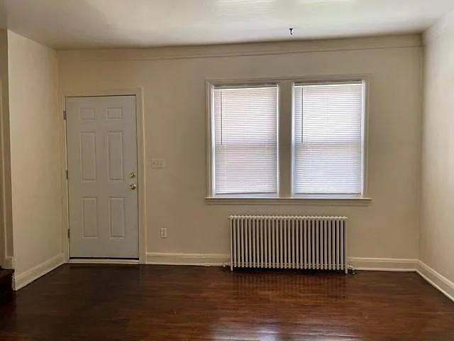 2417 W Cold Spring Ln — Photo 5