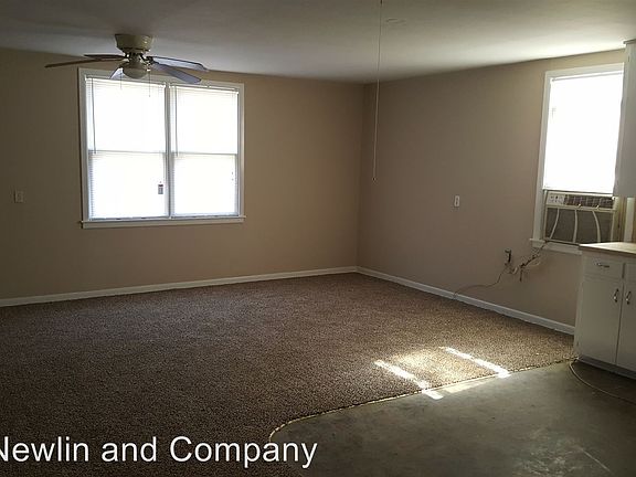 4th image of 1 N Van Buren St APT B