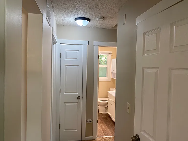 10610 Johnson Cir #10610 — Photo 8