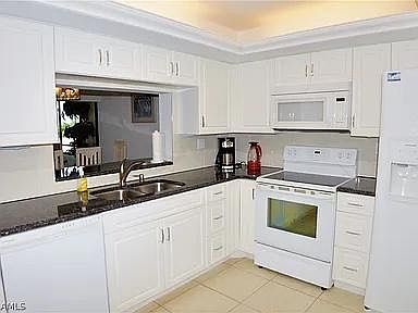 4th image of 6672 Estero Blvd #208A