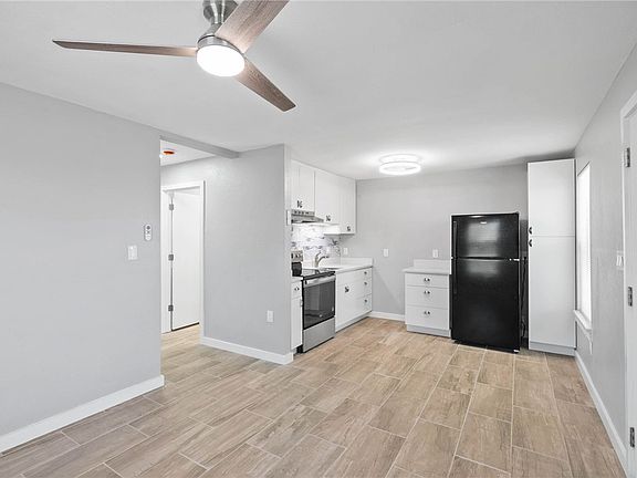 2nd image of 519 Claride St