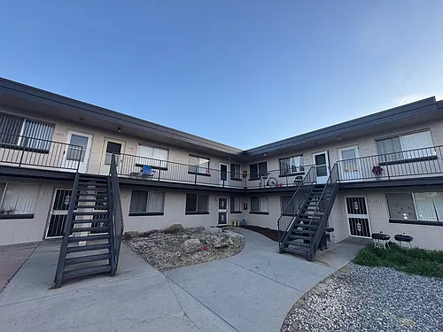 Highland Square Apartments Photo 1