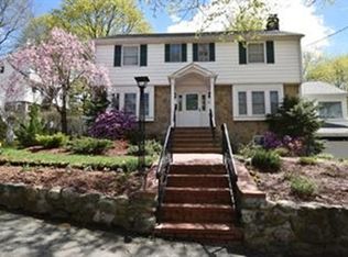 10 Duxbury Rd #10, Newton Center, MA 02459