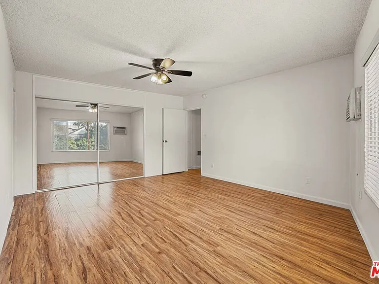 15540 Moorpark St #1 — Photo 12