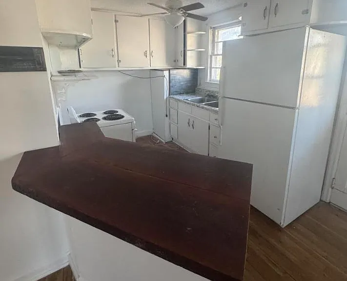 120 Brockway Ave — Photo 3
