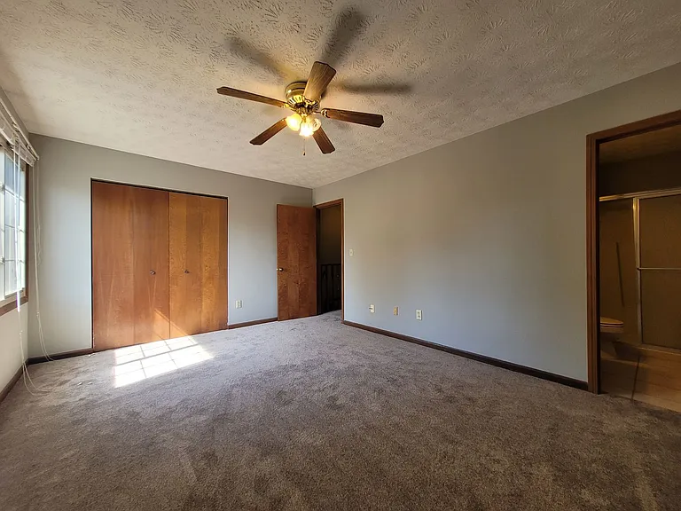 4333 Frontenac Dr — Photo 12