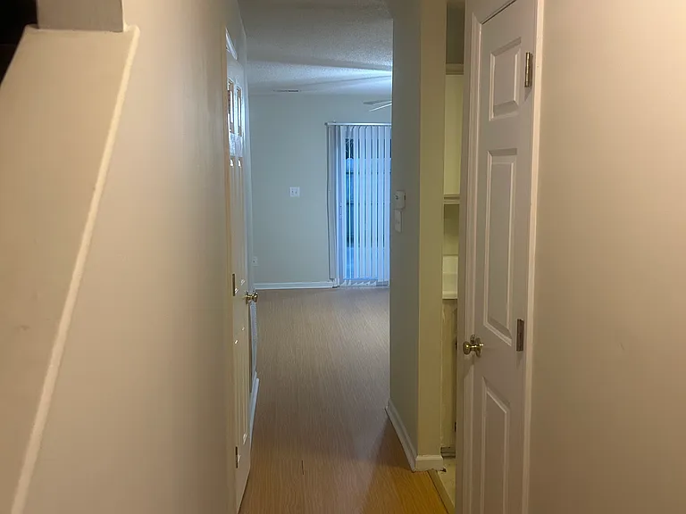 2513 Bluff View Ct #A — Photo 9