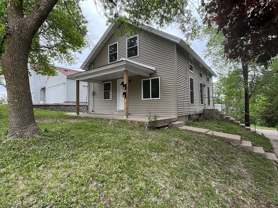 453 Mound St #2