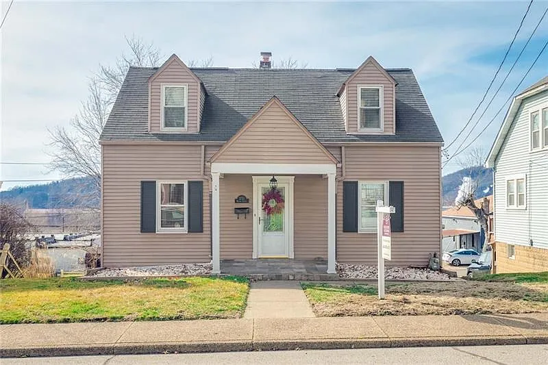 3751 Watson St photo 1
