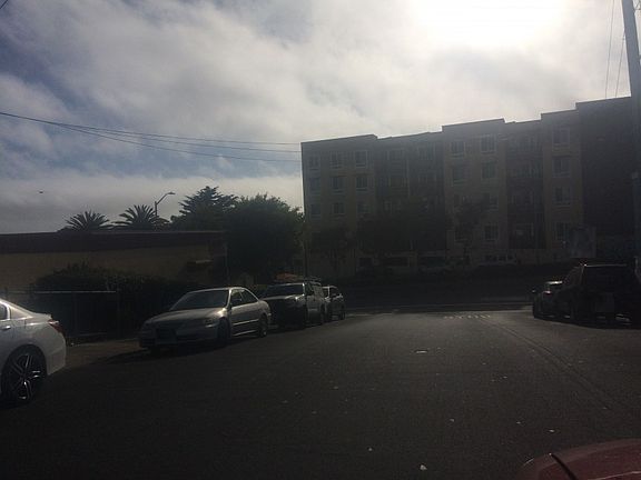 5th image of 44 Gambetta St