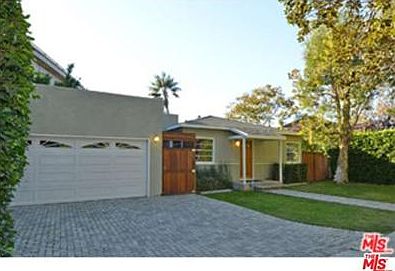 2nd image of 2711 Military Ave
