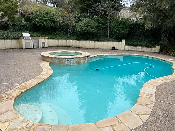 5th image of 2535 Sunflower Cir