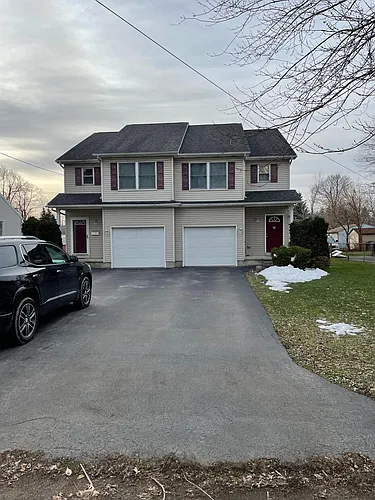 35 Brown Ave #L Photo 1