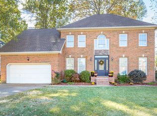 1630 Brandi Ln, Hixson, TN 37343