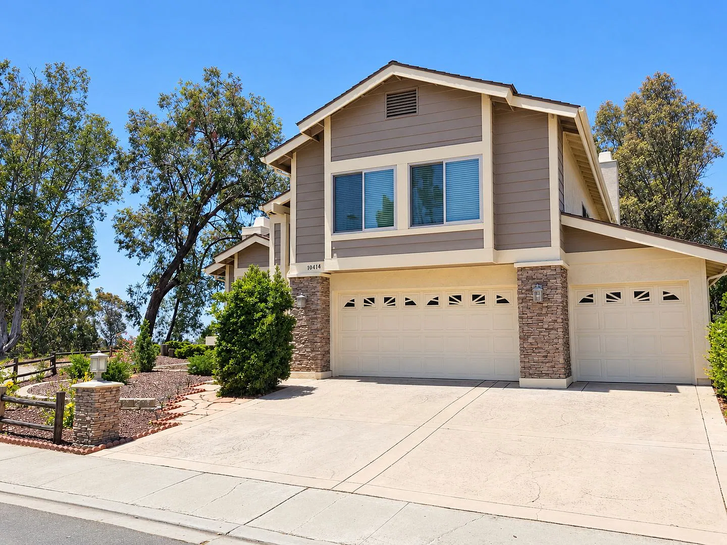 4 Bedroom House in Scripps Ranch - Cul De Sac Location — Photo 2