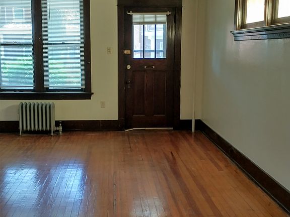2nd image of 1716 Boas St