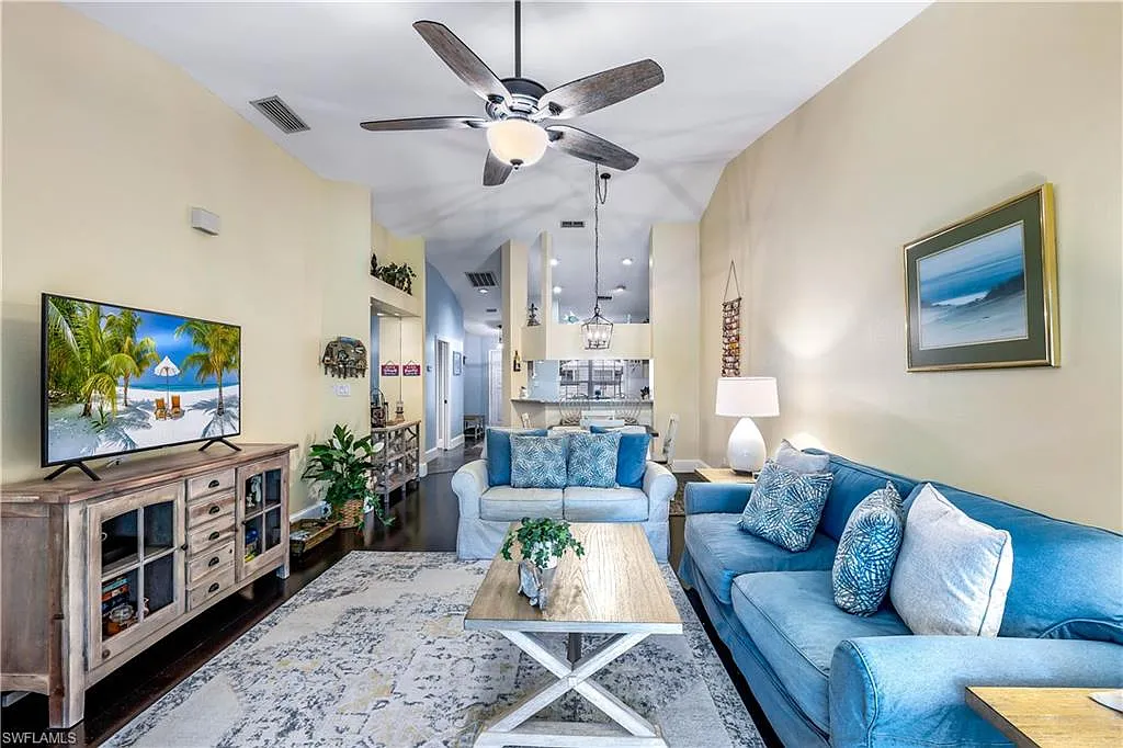 2 bed, 2.0 bath, 1200 sqft, $7,500 — Photo 2
