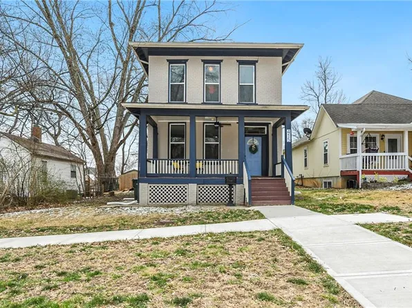 415 Elm St, Leavenworth, KS 66048