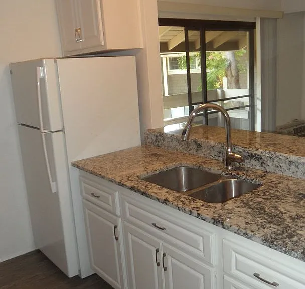 172 Streamwood — Photo 9