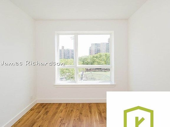 3rd image of 73 Montrose Ave #6T