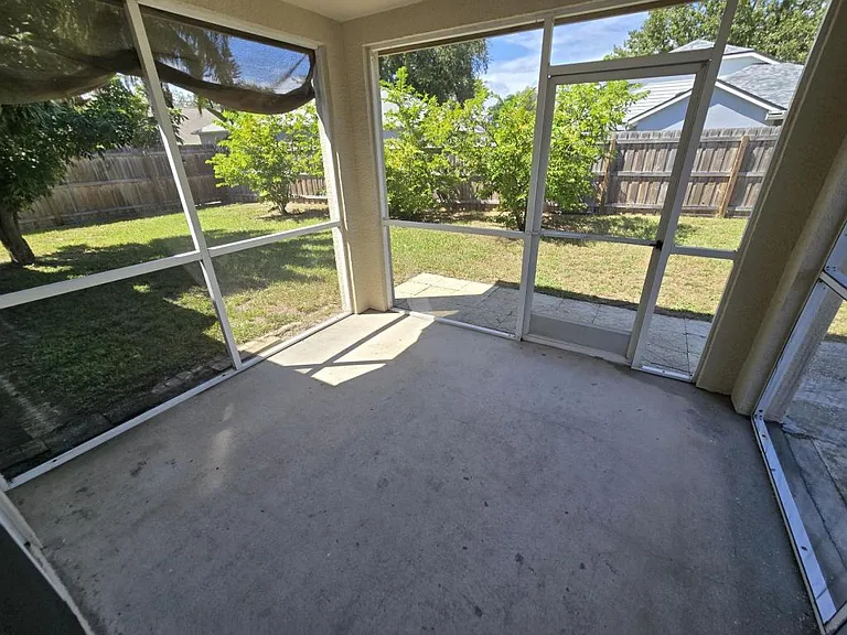 24505 Landing Dr — Photo 25