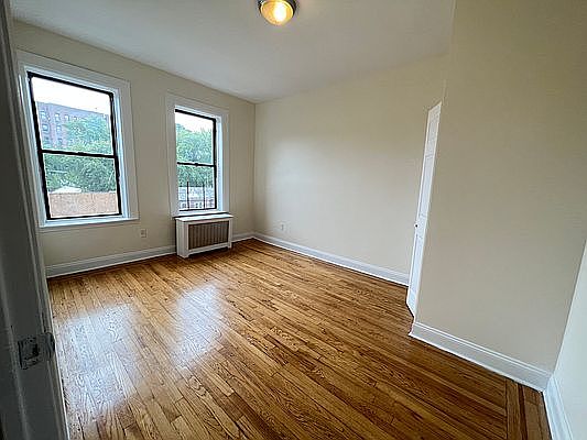 5th image of 2357 31st Dr APT 4C
