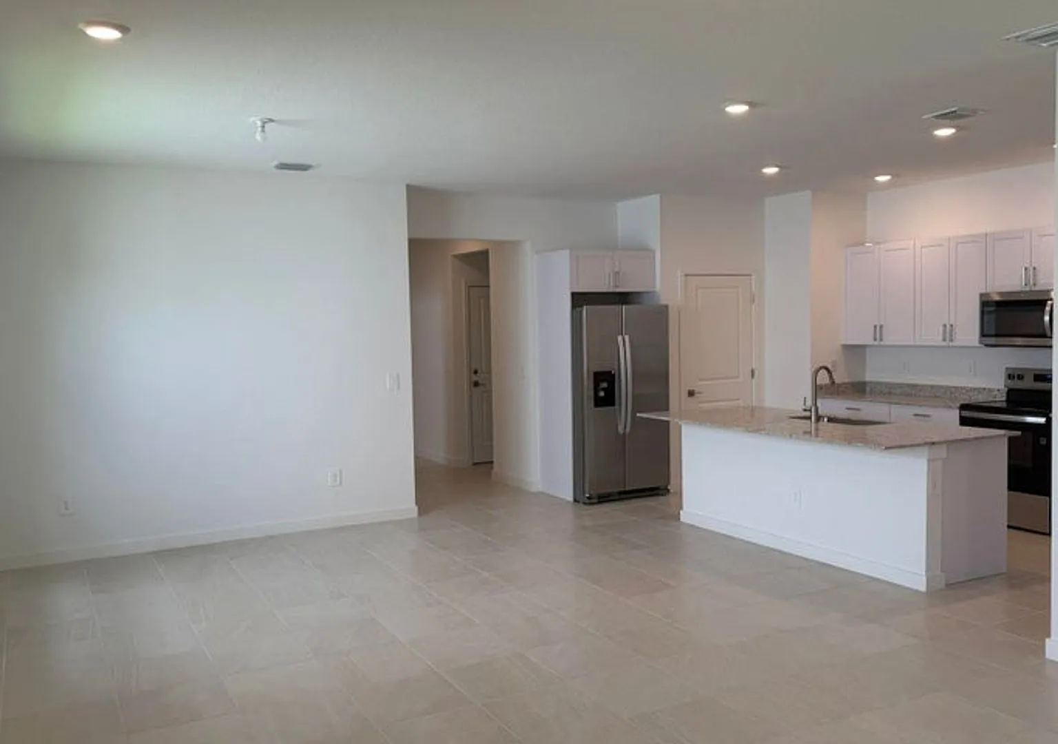 1872 NW 6th Court, Pompano Beach, FL 33069 - 2400 — Photo 2