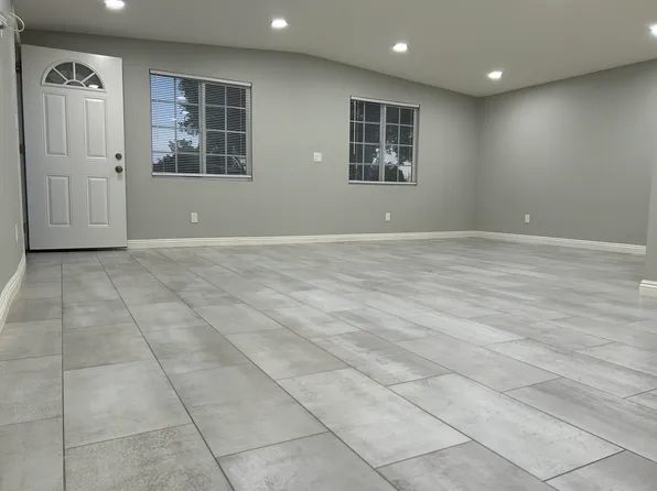 (undisclosed Address), Santa Ana, CA 92704