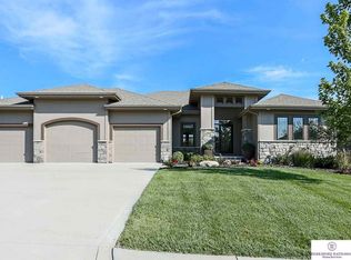 18908 Nicholas St, Elkhorn, NE 68022