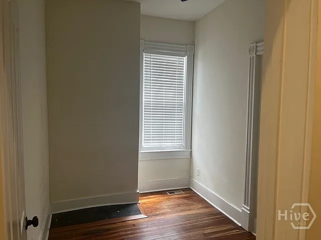 1313 Whitaker St #D — Photo 6