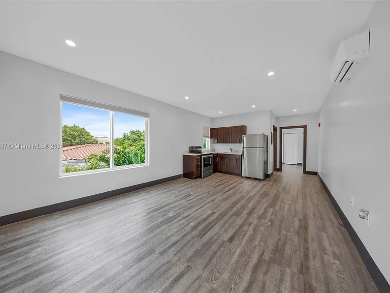 1020 SW 23rd Ave — Photo 26