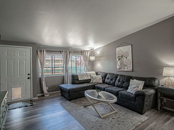 4th image of 2228 New Haven Dr